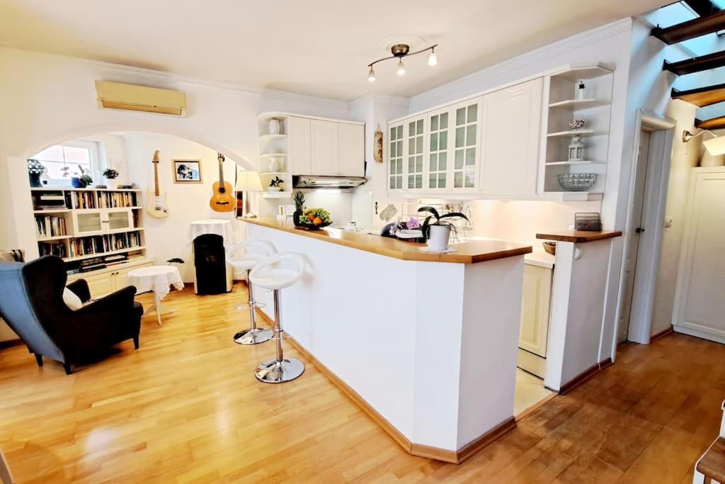 Ellity Apartment Crikvenica Exterior photo
